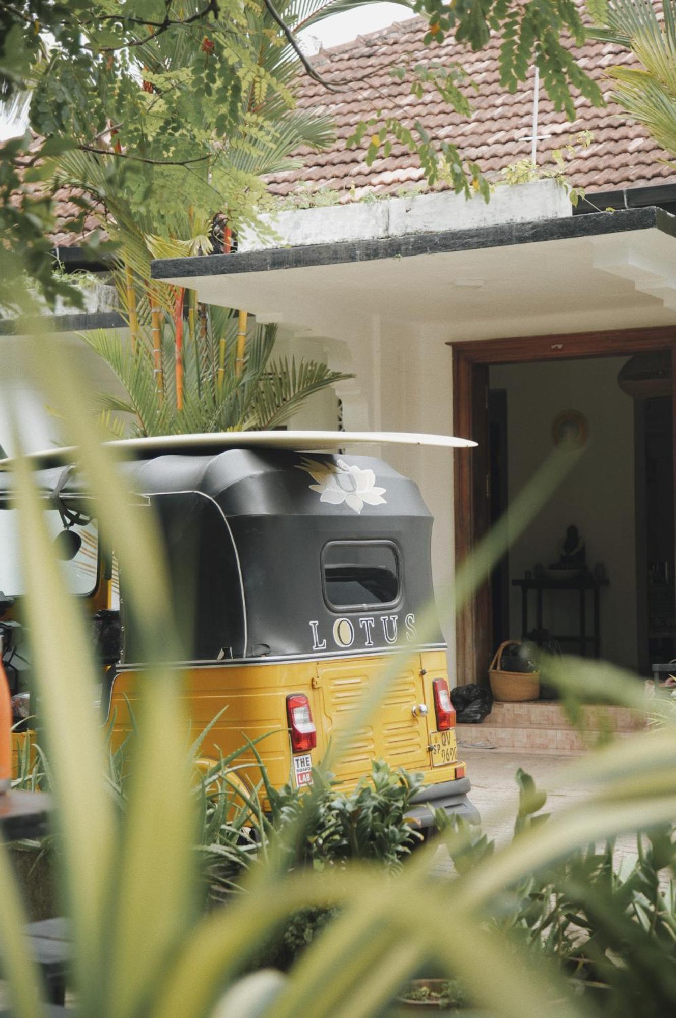 Appartamento Lotus Surf And Wellness Ahangama Esterno foto
